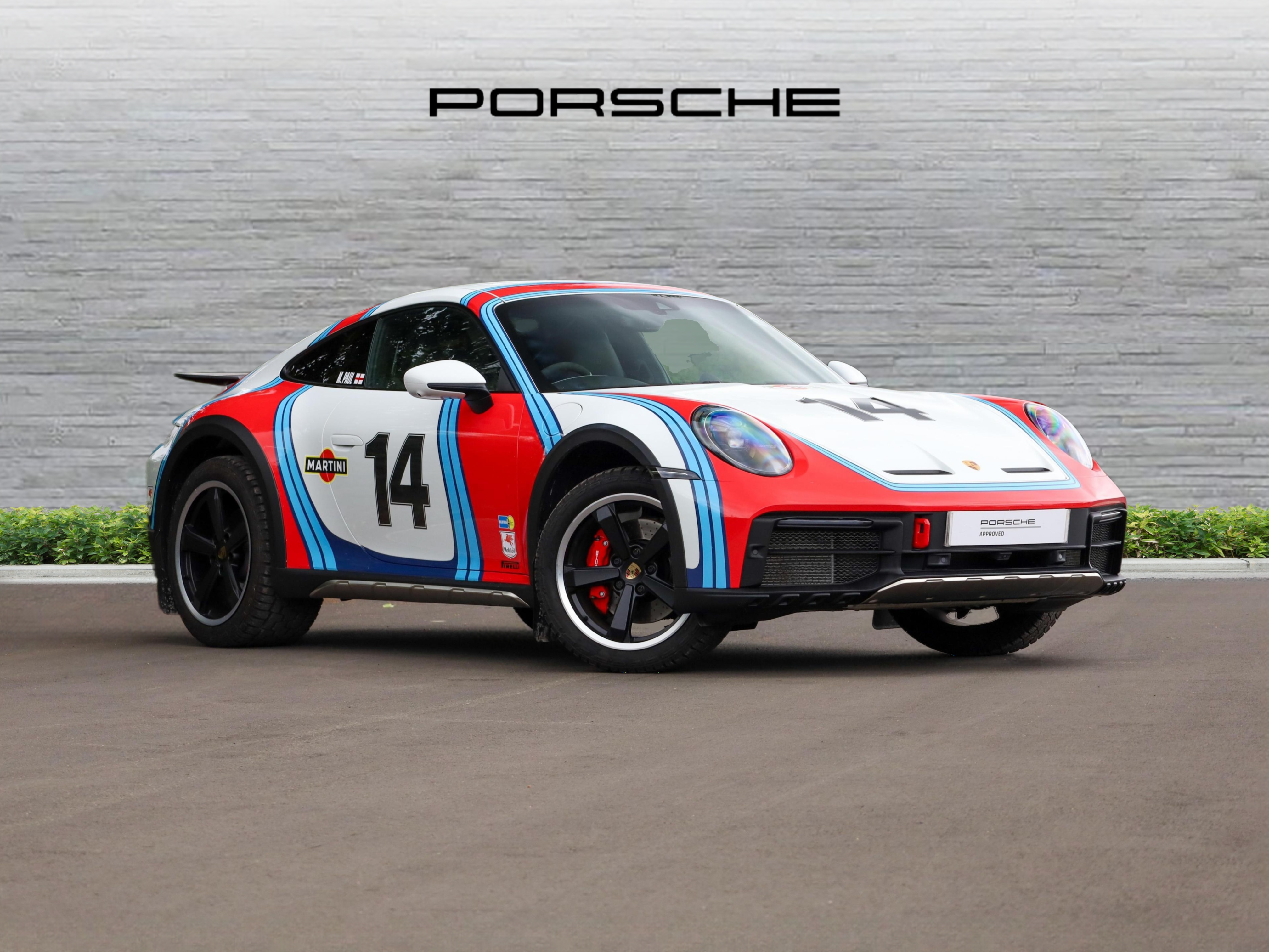 A Porsche Dakar that was processed using Automora.